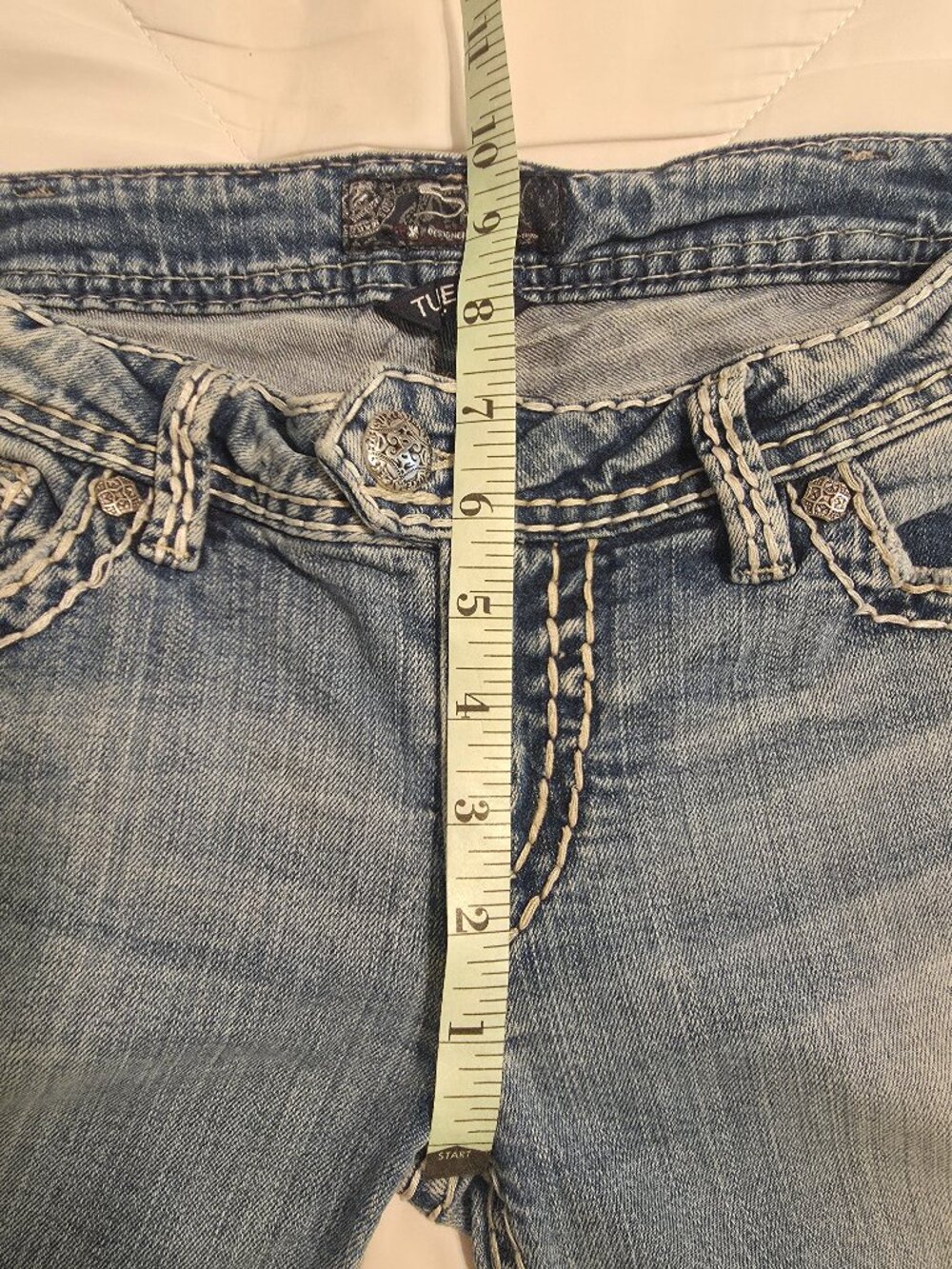 29 X 33 Silver Tuesday Jeans